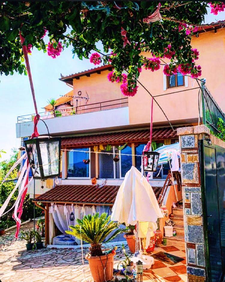 Maria Luxury 